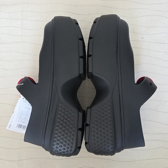 Crocs Womens Stomp Rosette Mary Jane Black Platform Clogs w/ Flower Size 9 NEW - Picture 8 of 11